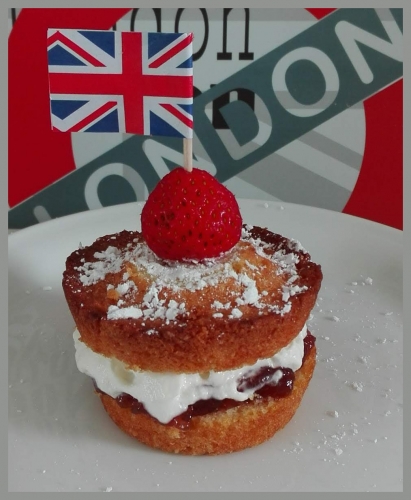 mini victoria sponge cake,gâteau,le mois anglais,pâtisserie brittanique